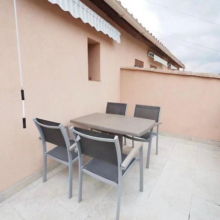 Studio Meuble Avec Terrasse Gréoux-les-Bains Zewnętrze zdjęcie